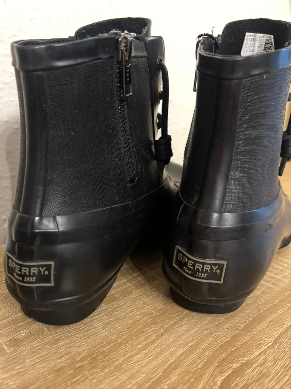Sperry Top-Sider Sweetwater Duck Boots Womens Size 8 Black Rubber Waterproof